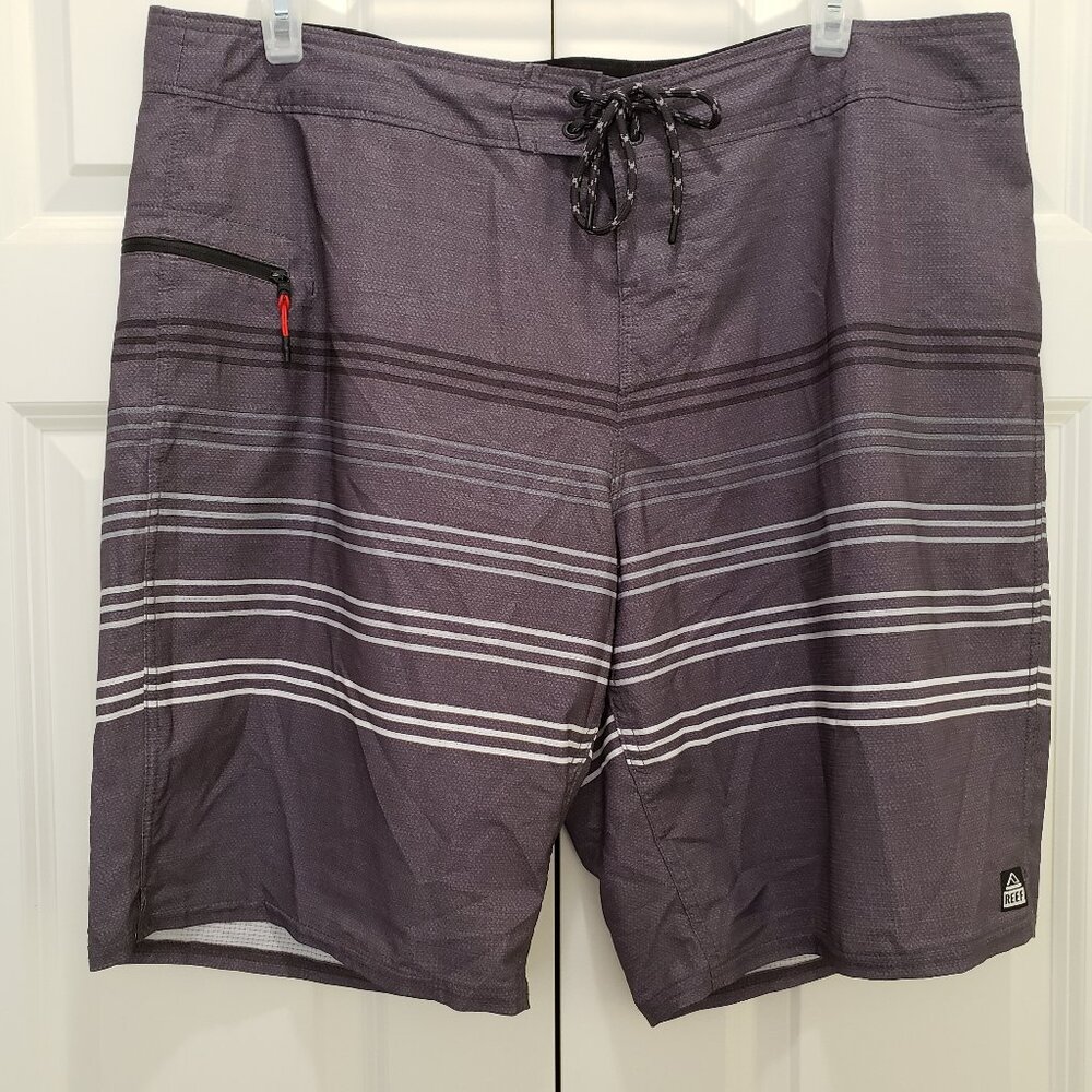Reef Board Shorts Mens 40 Gray Striped Tie Waist Surf Zip Pocket Bathing Suit
